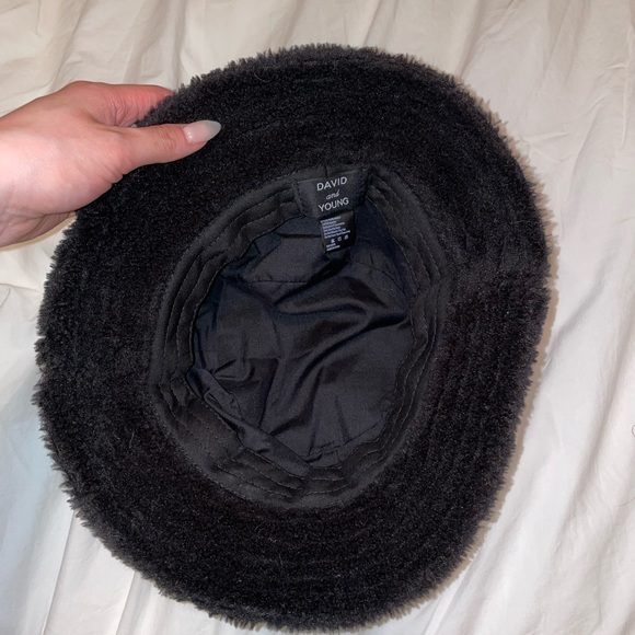 Fuzzy Bucket Hat OS BNWT - Picture 3 of 4